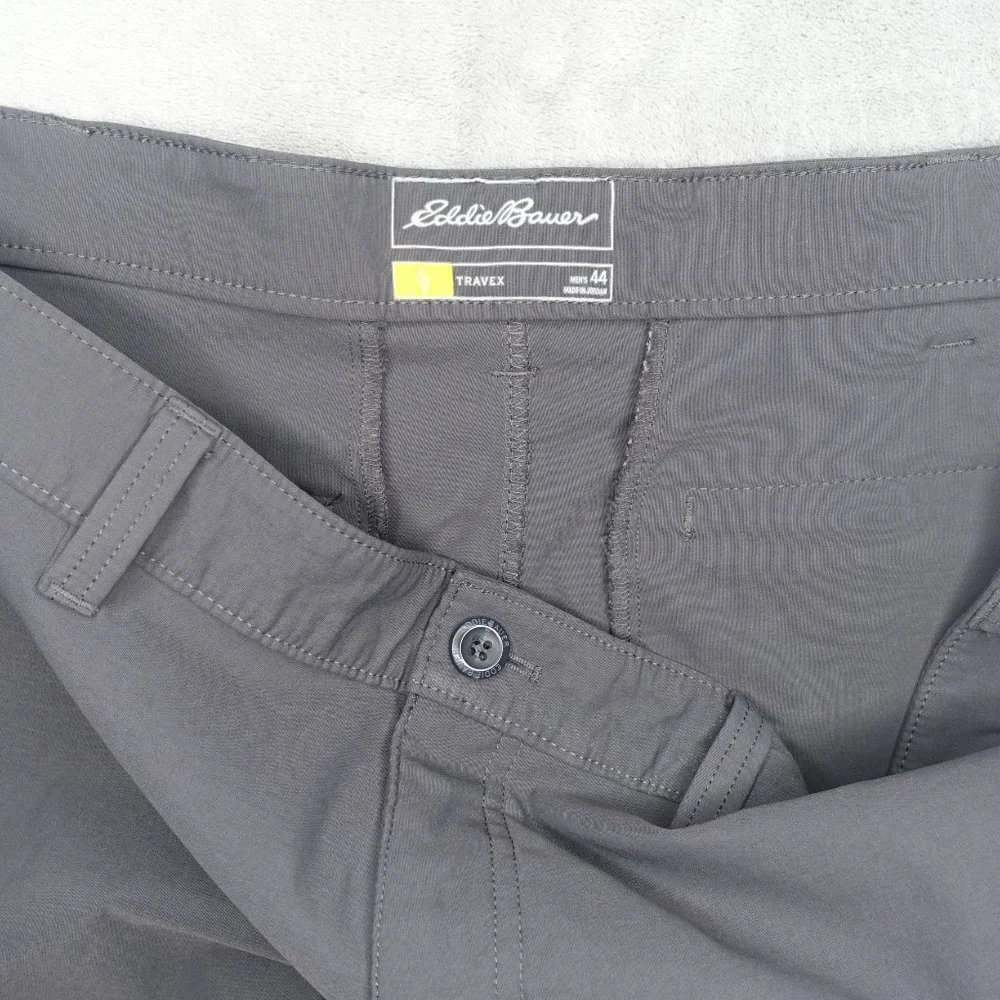 Eddie Bauer Travex Flat Front Shorts Men's 44 Gray - Picture 3 of 9